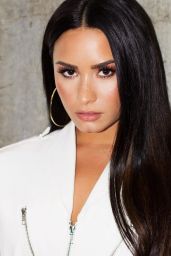 Demi Lovato - Social Media Pics 09/26/2017