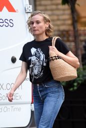 Diane Kruger Casual Style - Steps Out for Breakfast in NYC 09/26/2017