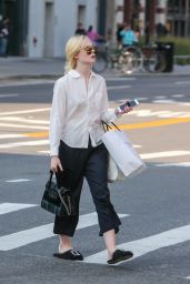 Elle Fanning - Shopping in NYC 09/11/2017