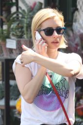 Emma Roberts - Grabs a Bag of Groceries at Bristol Farms in West Hollywood 08/31/2017