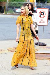 Emma Roberts - Outside Coach Fashion Show in New York 09/12/2017