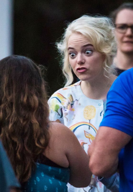 Emma Stone - Shooting Scenes on the Set of "Maniac" in NYC 09/19/2017