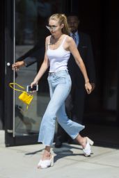 Gigi Hadid Shows Off Her Style - NYC 09/05/2017