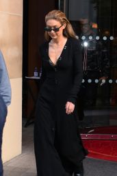 Gigi Hadid Style - Leaving Her Hotel in Paris 09/27/2017 • CelebMafia
