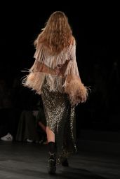 Gigi Hadid Walks Anna Sui Show – New York Fashion Week 09/11/2017