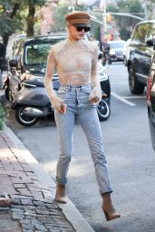 Hailey Baldwin - Leaving Bar Pitti in the West Village in NYC 09/08/2017