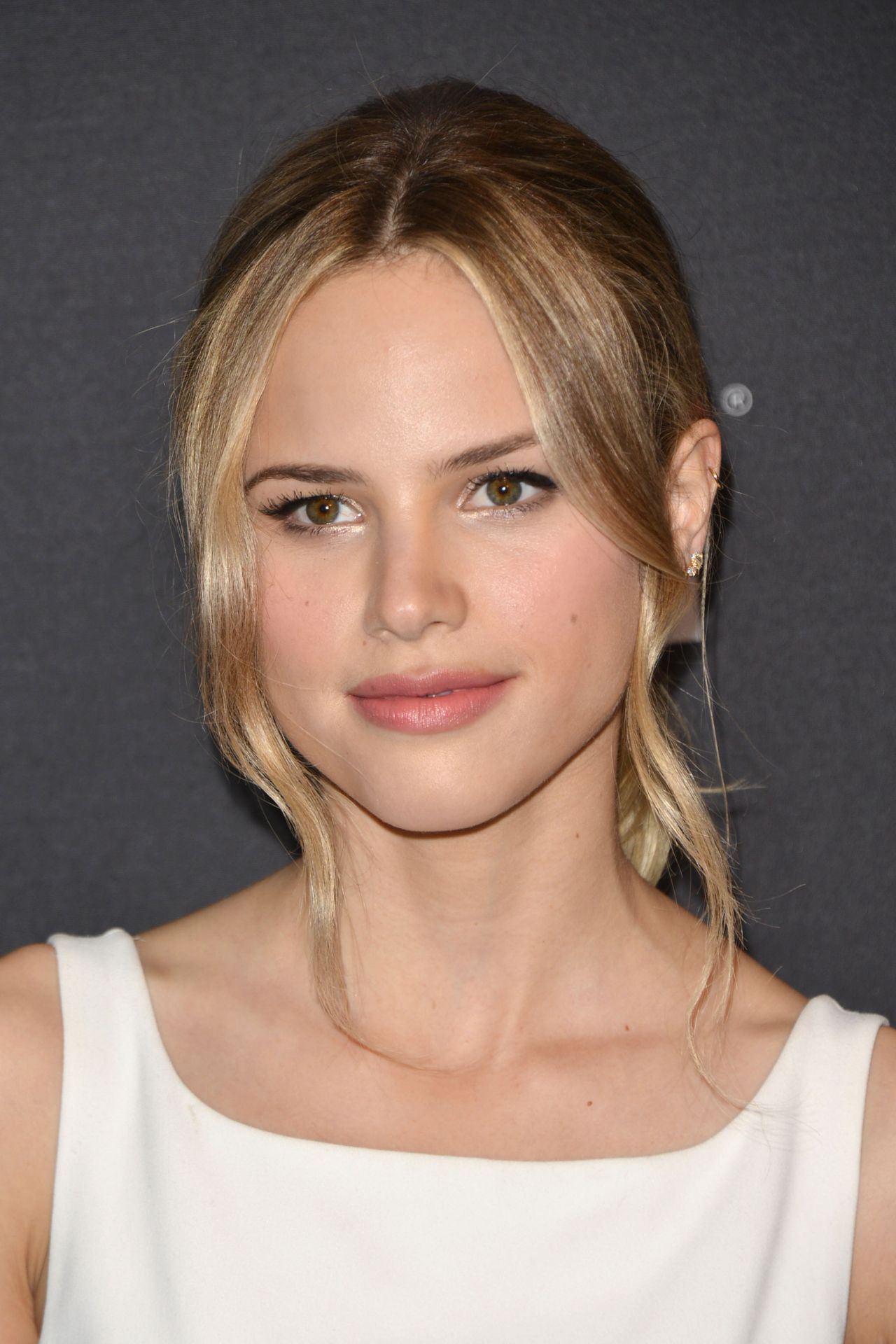 Halston Sage - 