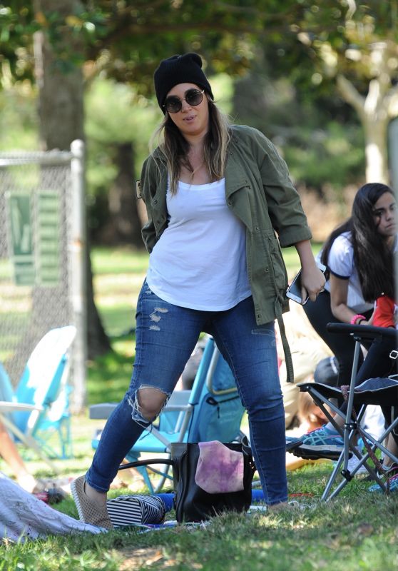 Haylie Duff at the Park in Los Angeles 09/23/2017