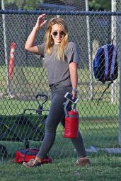 Hilary Duff - Toluca Lake, CA 09/05/2017