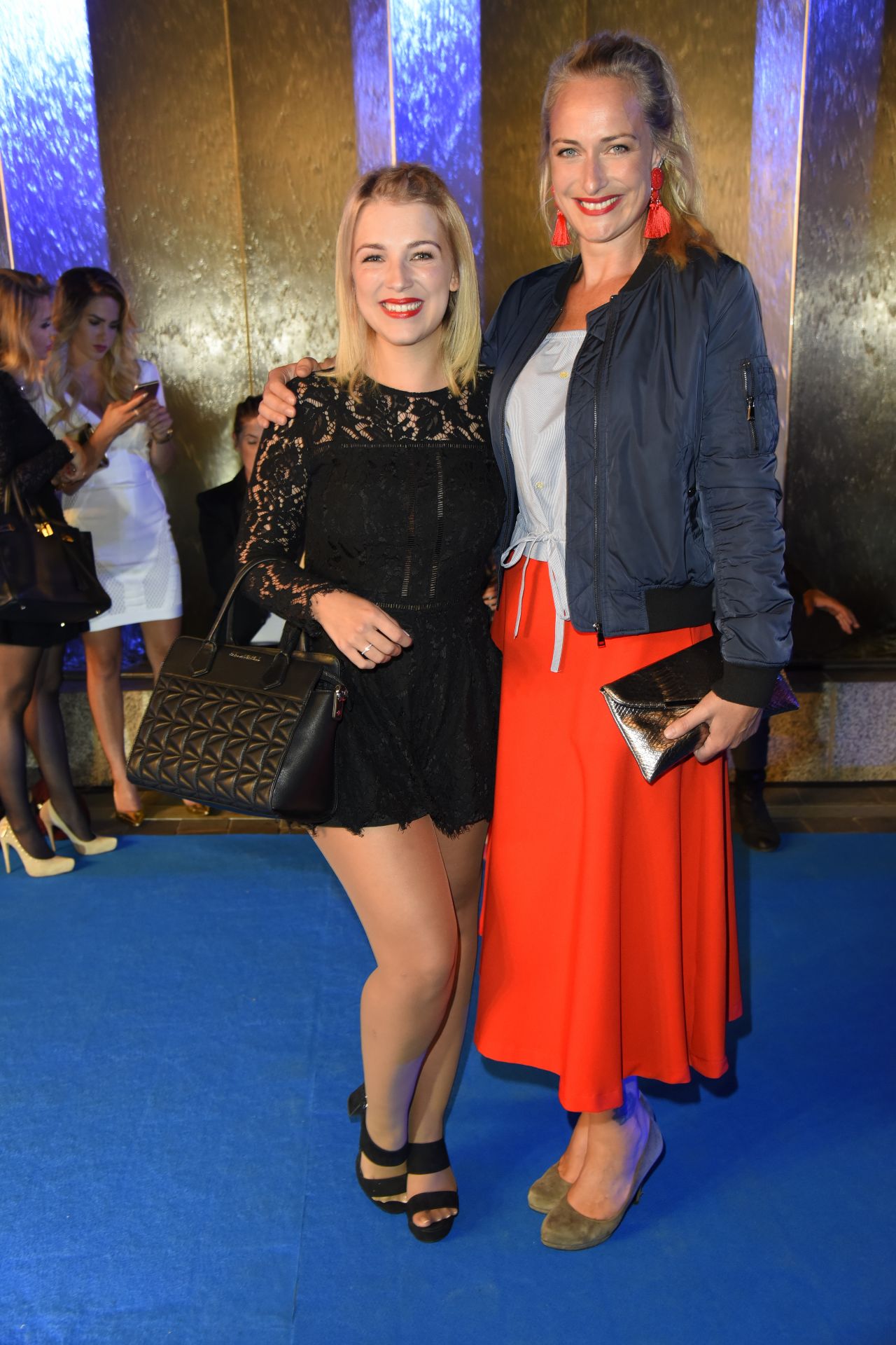 Iris Mareike Steen & Eva Mona Rodekirchen – Alcatel Entertainment Night