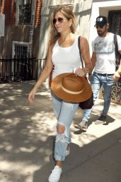 Jennifer Aniston in Ripped Jeans - New York City 07/19/2017