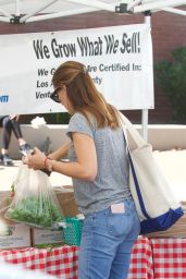 Jennifer Garner - Shopping at the Farmers Market in Brentwood 09/24/2017