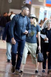 Jennifer Lawrence - Arrives at CDG Airport in Paris 09/27/2017