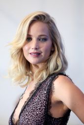 Jennifer Lawrence - "Mother" Photocall at the Venice Festival 09/05/2017