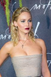 Jennifer Lawrence - "Mother" Premiere in Paris 09/07/2017
