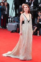 Julianne Moore – “Suburbican” Premiere at the Venice Film Festival 09/02/2017