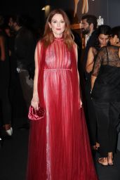 Julianne Moore – The Franca Sozzani Award in Venice, Italy 09/01/2017