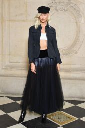 Karlie Kloss – Christian Dior Show in Paris 09/26/2017