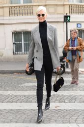 Karlie Kloss Style - Out in Paris 09/27/2017