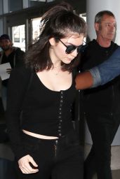 Lorde - LAX Airport in Los Angeles 09/21/2017