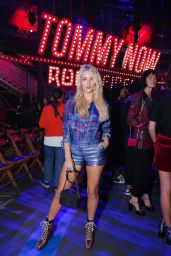 Lottie Moss – Tommy Hilfiger Fashion Show in London 09/19/2017