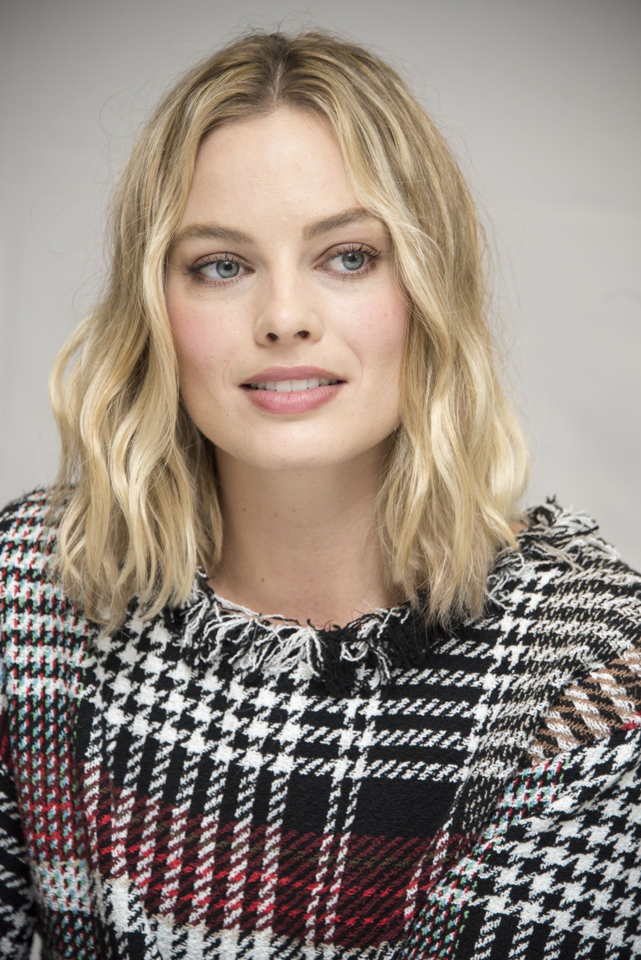 Margot Robbie - "Goodbye Christopher Robin" Press Conference in London