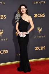 Mary Elizabeth Winstead – Emmy Awards in Los Angeles 09/17/2017
