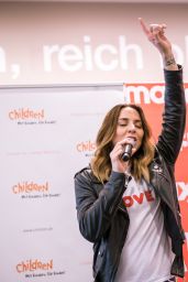 Melanie C - Performs at World Childrens Day in Berlin, Germany 09/19/2017