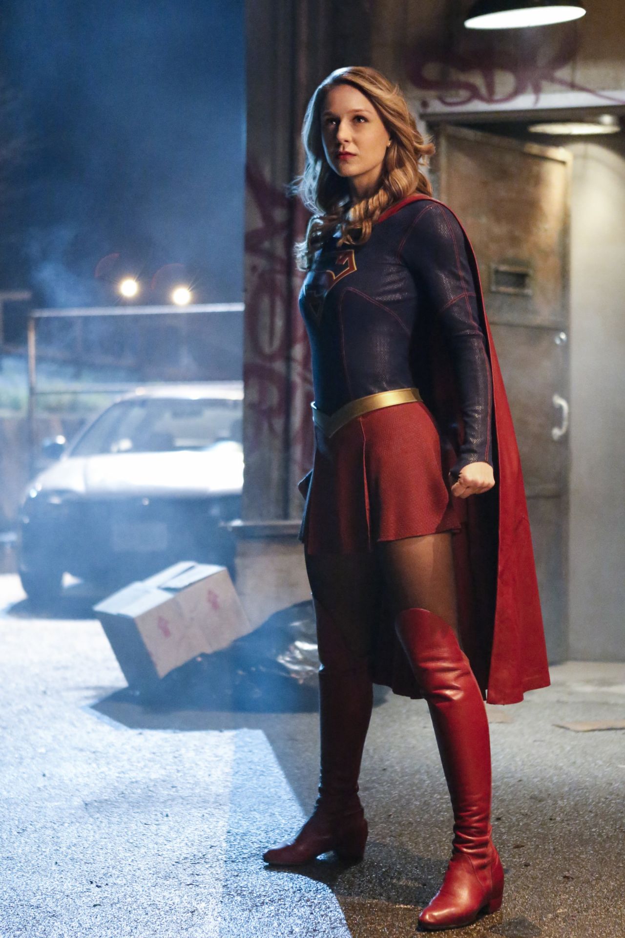 Melissa Benoist Supergirl Season 2 Photos And Posters • Celebmafia