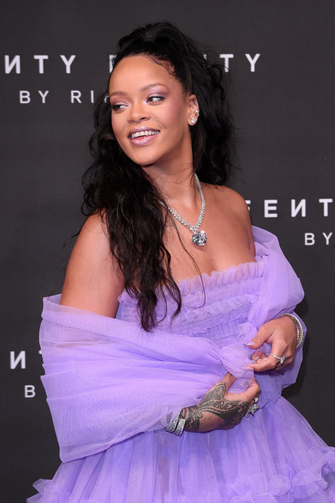 Rihanna - Fenty Beauty Launch Party in London 09/19/2017 • CelebMafia