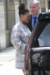 Rihanna - Heading to the Brooklyn Navy Yard in NYC 09/07/2017