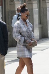 Rihanna - Heading to the Brooklyn Navy Yard in NYC 09/07/2017