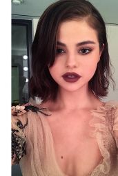 Selena Gomes - Social Media Pics 09/13/2017