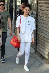 Selena Gomez Cute Street Style – Out in NYC 09/04/2017