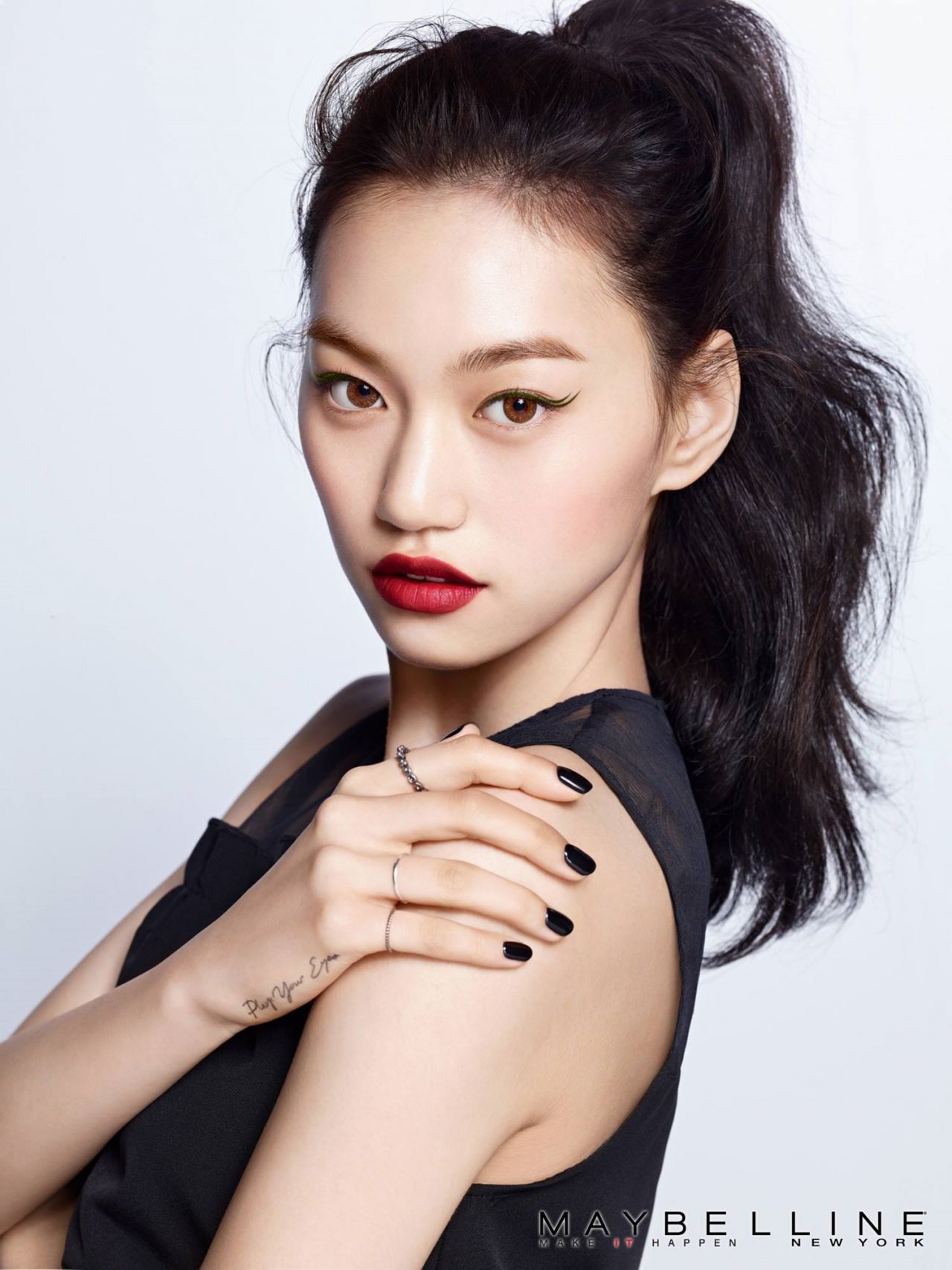 Weki Meki Doyeon - Photoshoot for Maybelline (2017)