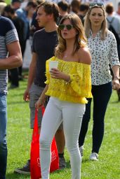 Zara Holland - PupAid Event in London 09/02/2017