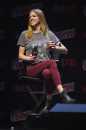 Adrianne Palicki - The Orville Panel at NY Comic Con 10/06/2017