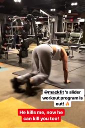 Ariel Winter - Working Out 10/11/2017