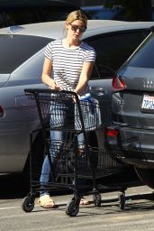 Ashley Greene Leaves Pavilions Supermarketin Beverly Hills 10/10/2017