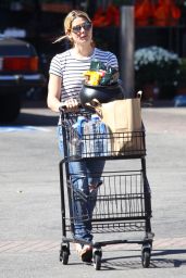 Ashley Greene Leaves Pavilions Supermarketin Beverly Hills 10/10/2017