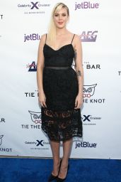 Betty Who – Tie The Knot Party in Los Angeles