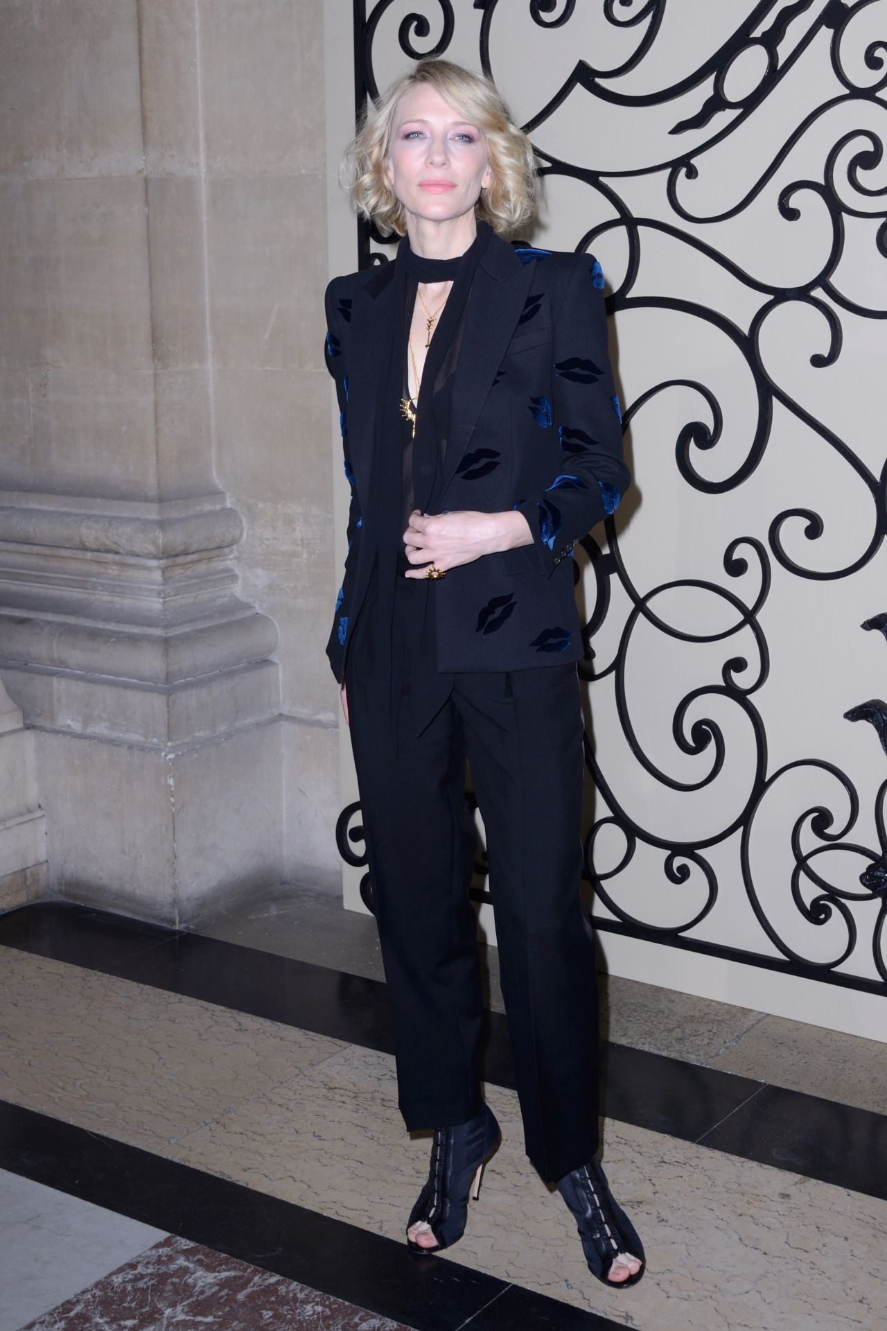 Cate Blanchett – Givenchy Fashion Show in Paris, PFW 10/01/2017 ...