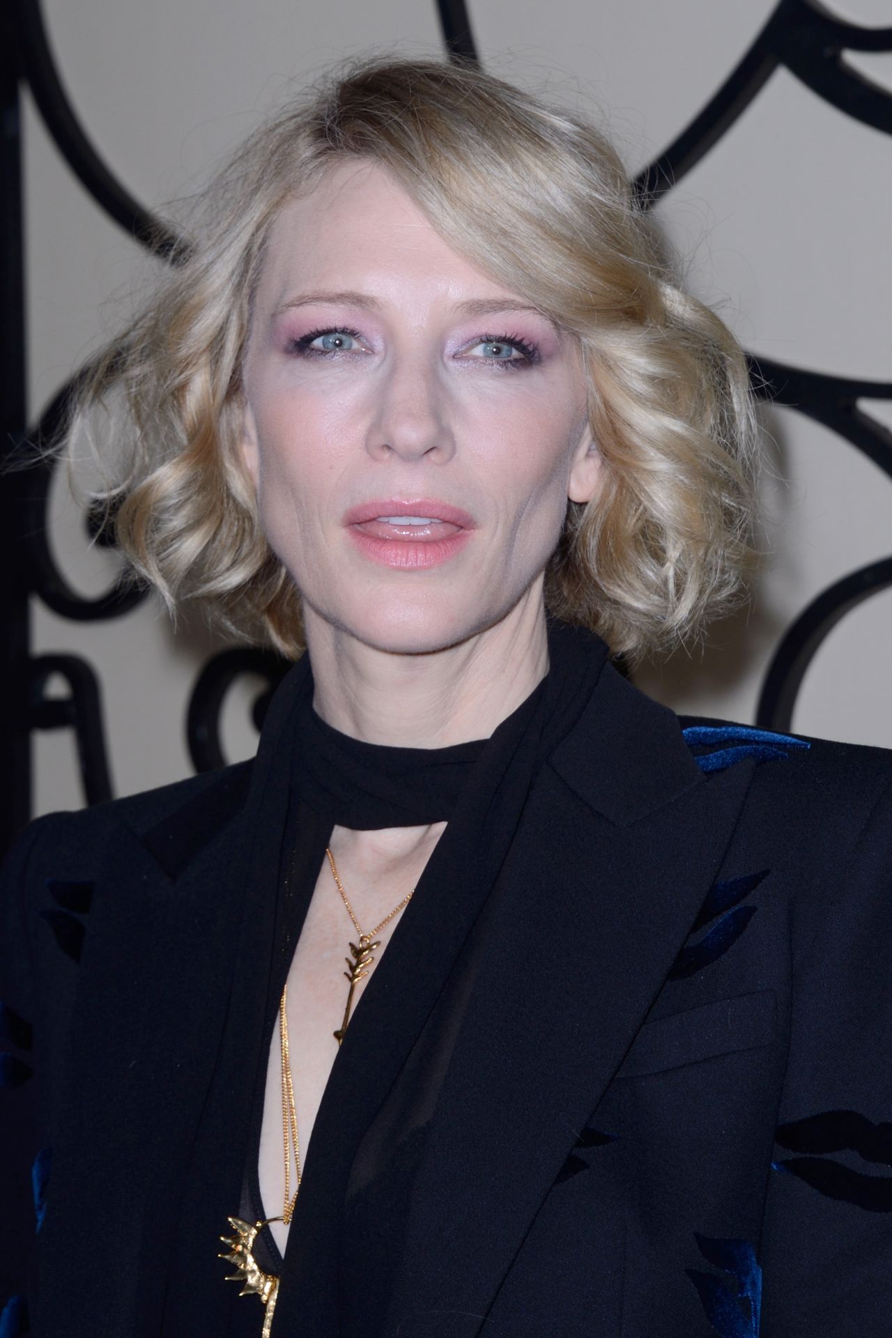Cate Blanchett – Givenchy Fashion Show in Paris, PFW 10/01/2017 ...