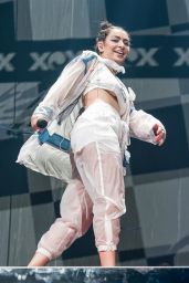 Charli XCX - Performs Live at Amway Center in Orlando 10/21/2017