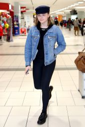 Chloe Grace Moretz in Leggings at Toronto Airport in Toronto 10/25/2017