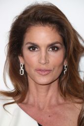 Cindy Crawford – Women in Hollywood Celebration in Los Angeles 10/16/2017