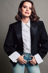 Daisy Ridley - Photoshoot for V Magazine (2017)