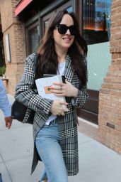 Dakota Johnson Casual Style - Out for a Stroll in NYC 