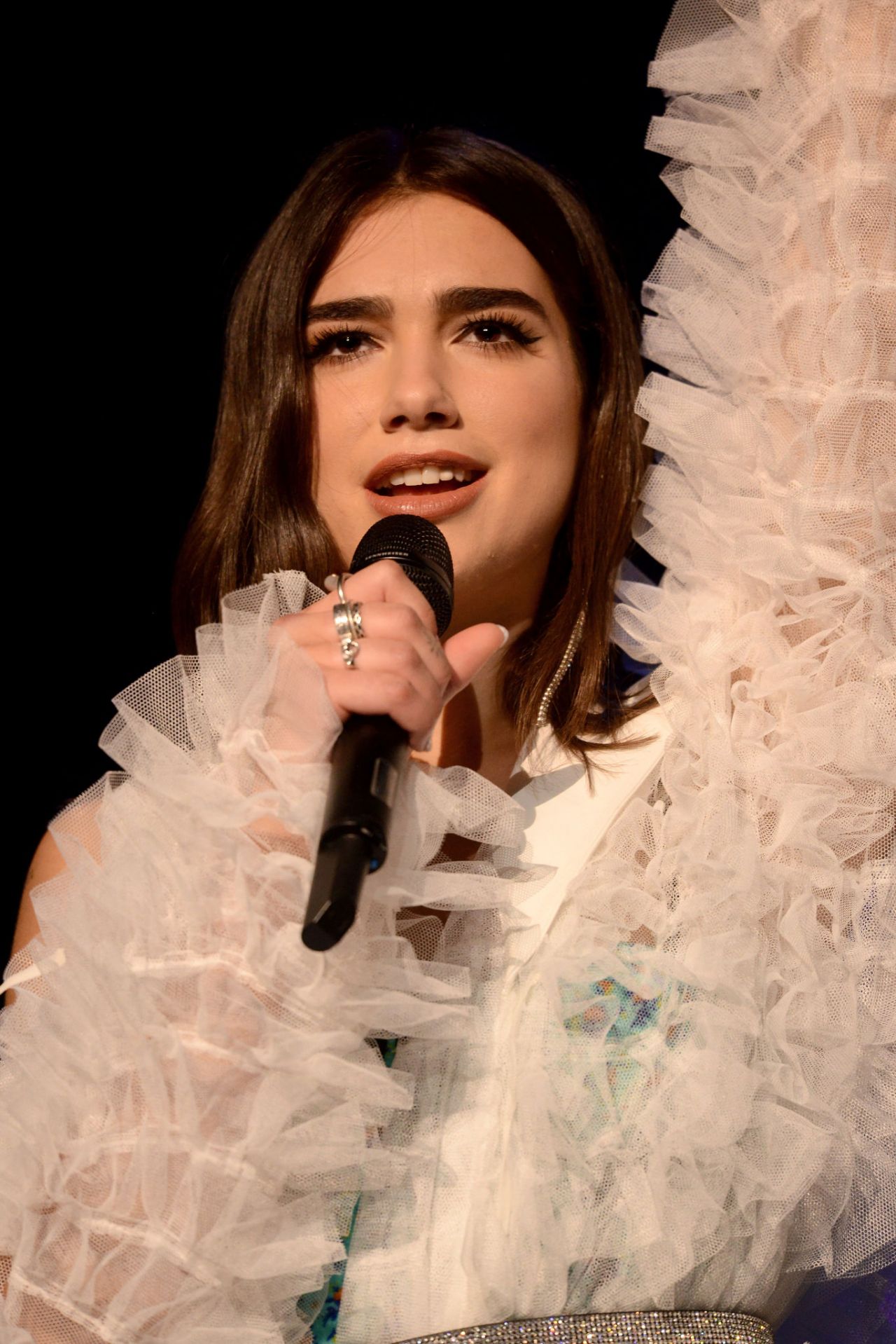 Dua Lipa - BBC Radio 1 Teen Awards 2017 in London • CelebMafia