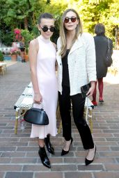 Elizabeth Olsen – CFDA/Vogue Fashion Fund Show in LA 10/25/2017
